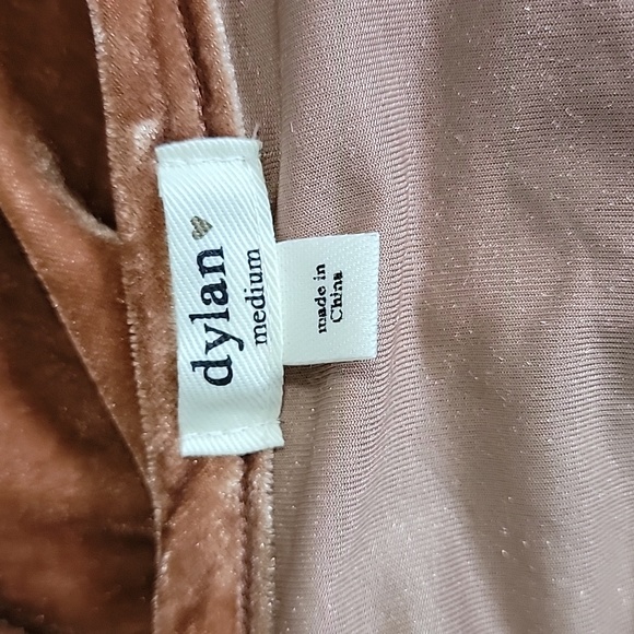 Dylan Long Sleeve Velvet Blouse/ M. - Picture 12 of 15